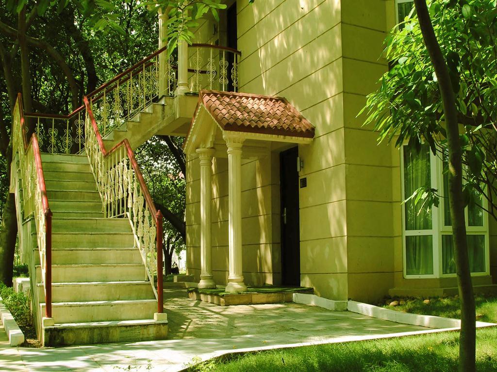 Chembarambakkam Lake Pleasant Days Resort מראה חיצוני תמונה
